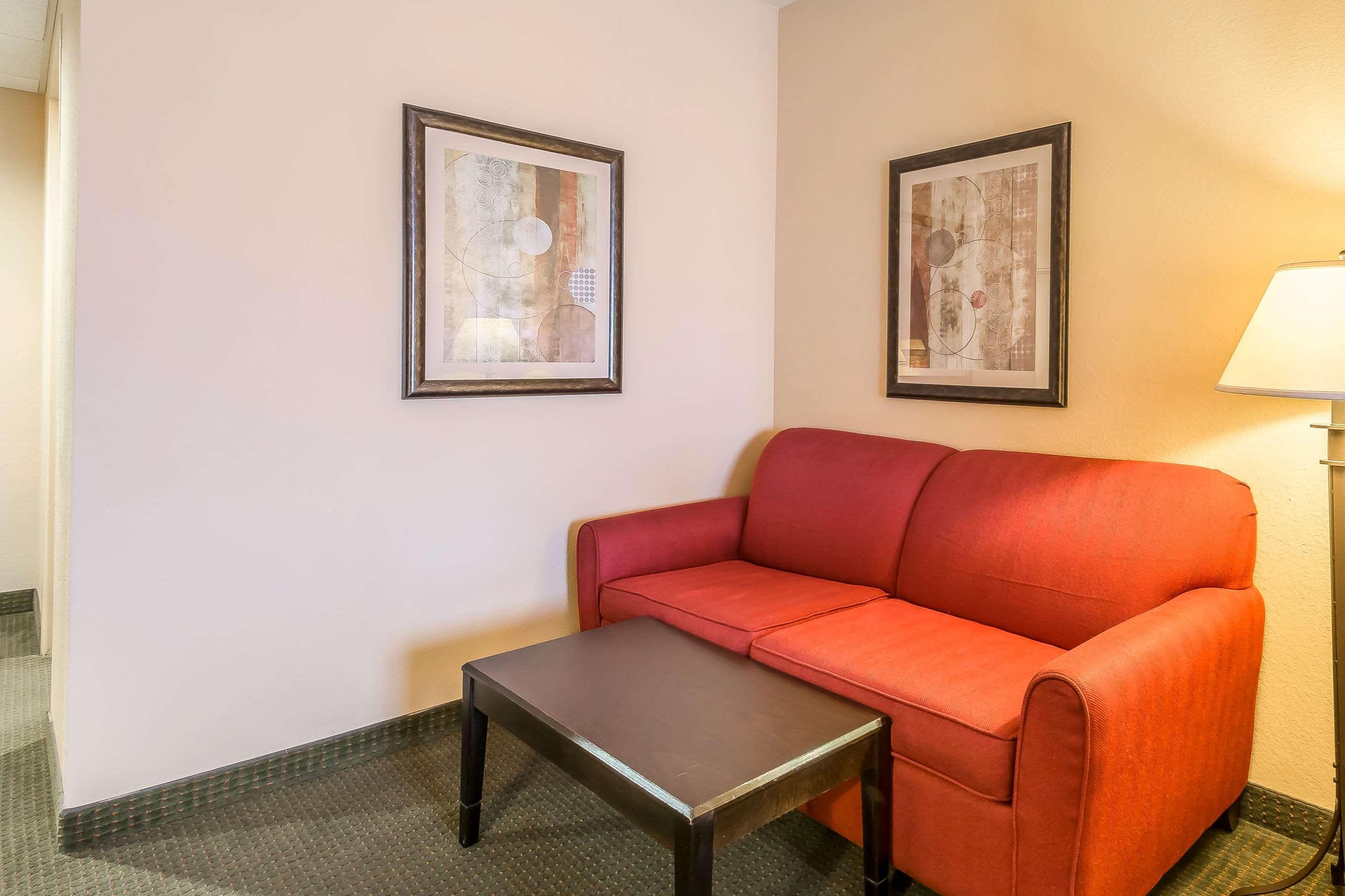 Comfort Suites West Джэксонвиль Экстерьер фото