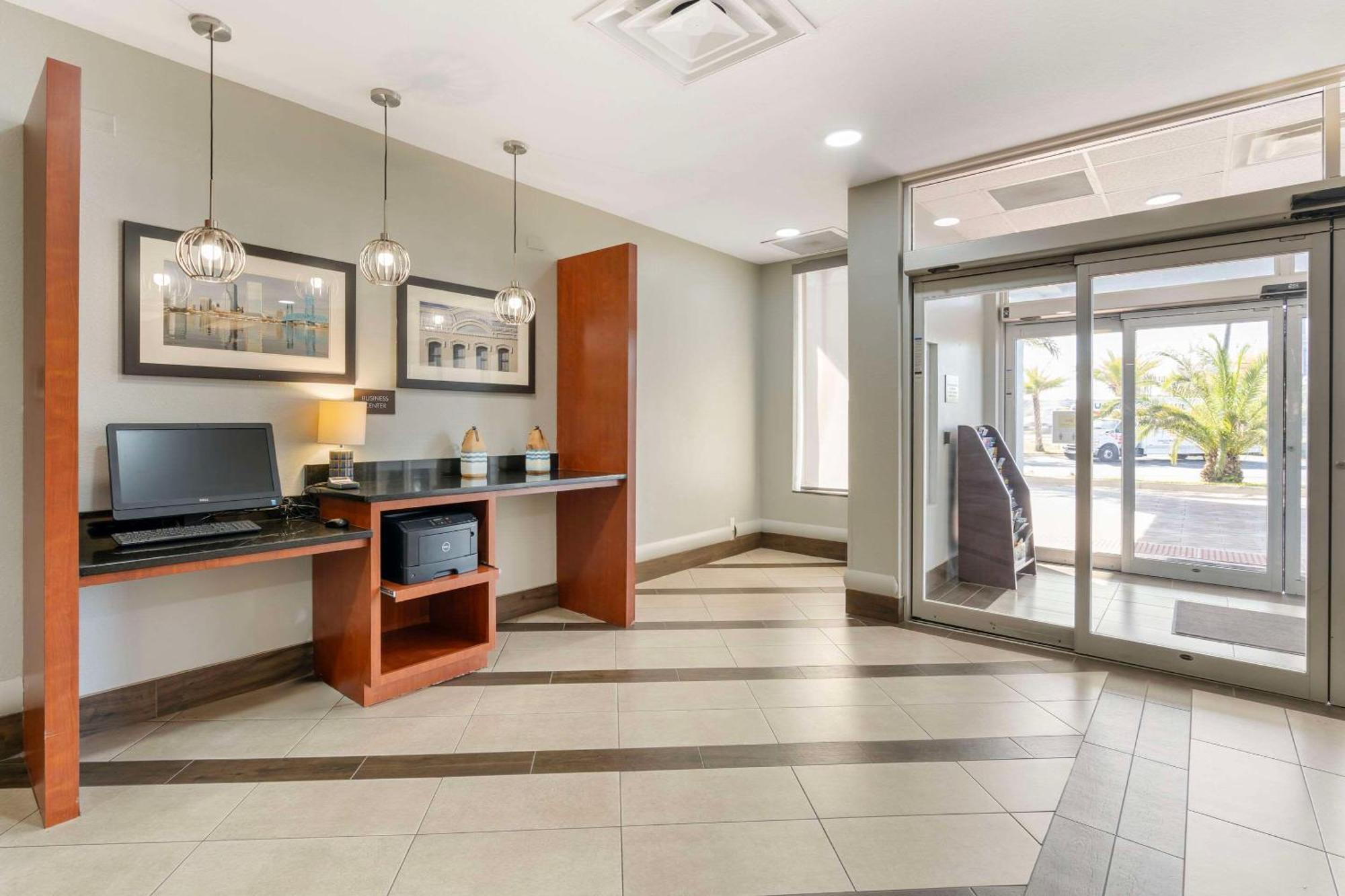 Comfort Suites West Джэксонвиль Экстерьер фото